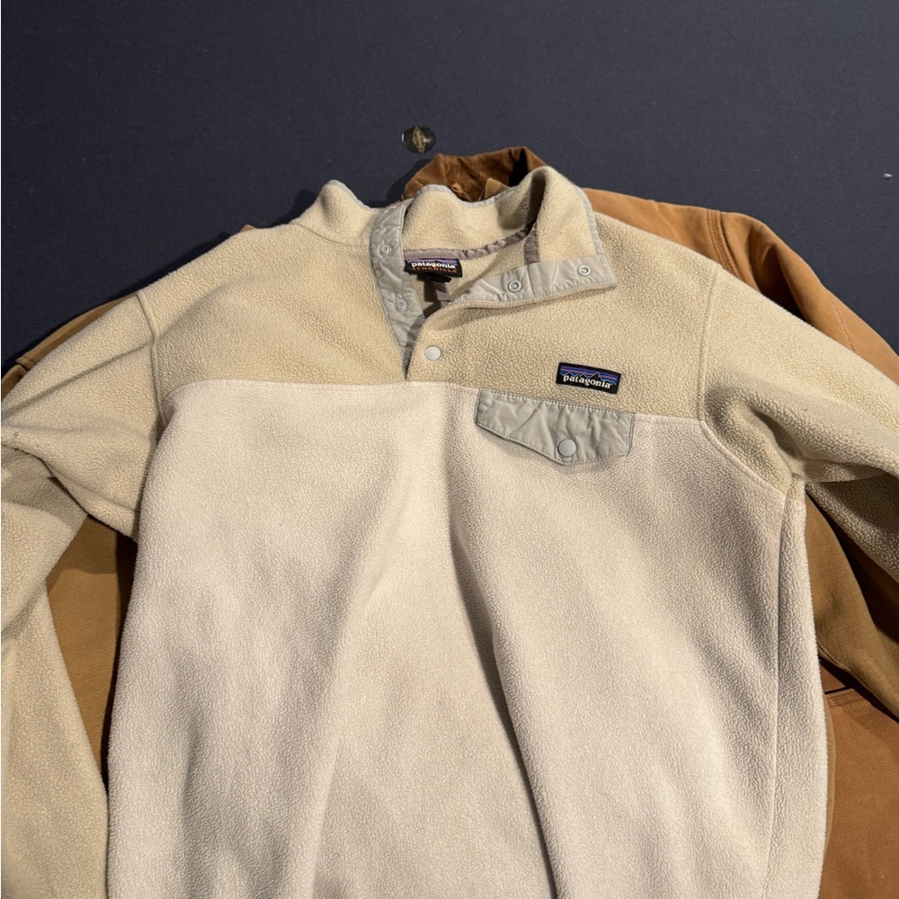 Patagonia Gray and Cream Synchilla Fleece